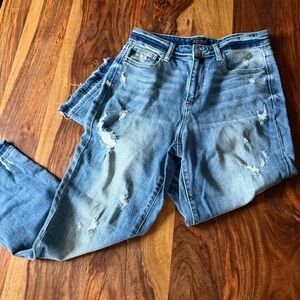 Judy Blue‎ Distressed Straight Leg Jeans | Size 5/27 | Raw Hem